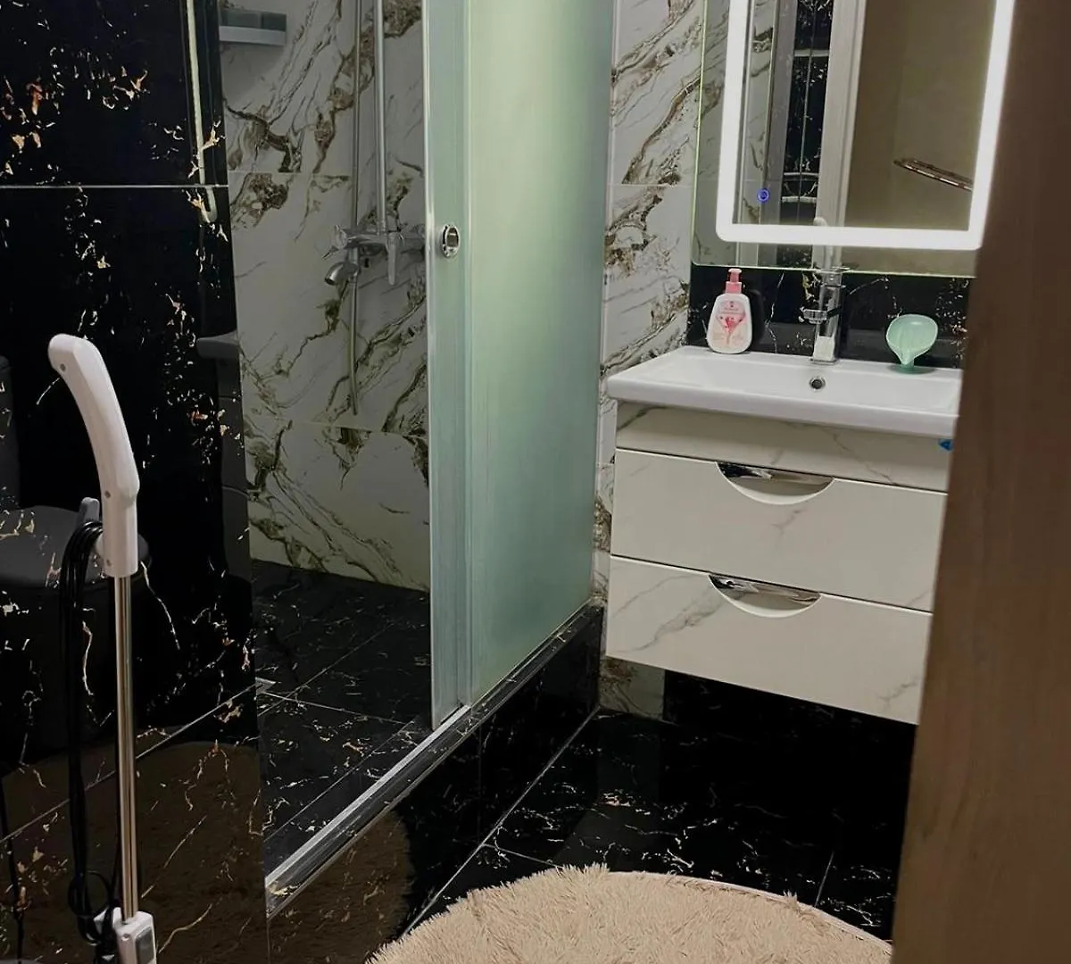 Apartment Жк Rivertime Almaty
